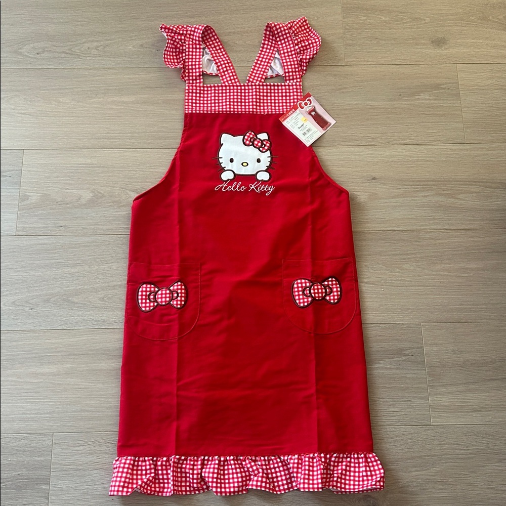 NWT Hello Kitty Gingham Apron
